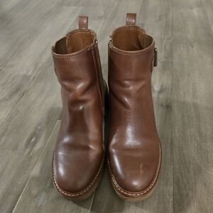 Leather Lug Sole Boots Size 8